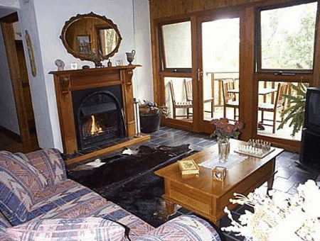 Studio Cottages Romantic Hideaway - Accommodation Yamba 3