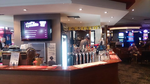 Willaston Hotel - Accommodation Yamba 0