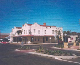 Namoi Hotel Motel - Accommodation Yamba 0