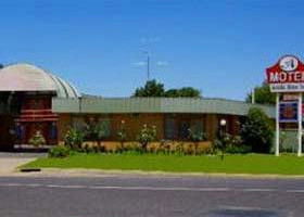 Avondel Motor Inn - Accommodation Yamba 0