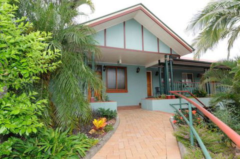 McNevins Logan Park - Accommodation Yamba 0