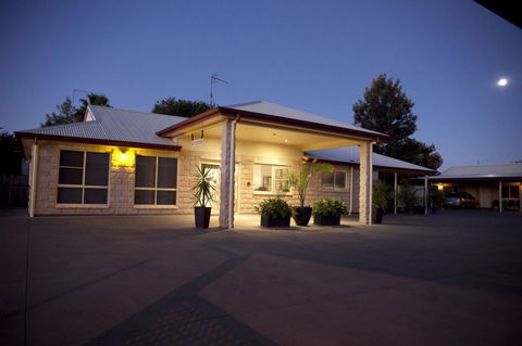 White Gums Motor Inn - Accommodation Yamba 2
