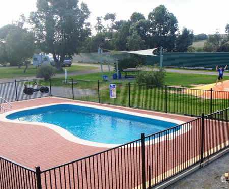 Elliston Caravan Park - Accommodation Yamba 1