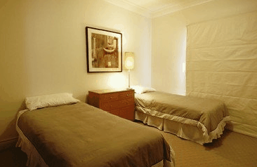 Macarthur Chambers - Accommodation Yamba 2