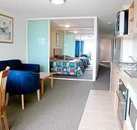 The Entrance Waldorf Apartments - Accommodation Yamba