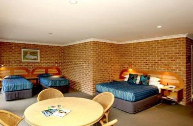 The Hermitage - Accommodation Yamba 2