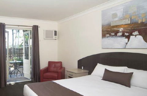 Waterloo Bay Motel - Accommodation Yamba 0