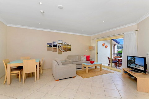 Terrigal Sails Serviced Apartments - Accommodation Yamba 4
