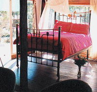 Lazy Curl - Accommodation Yamba
