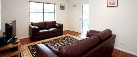 Executive Oasis Narribri Serviced Apartments - Accommodation Yamba 0