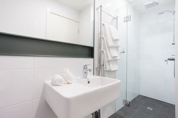Abode By Easystay - Accommodation Yamba 15