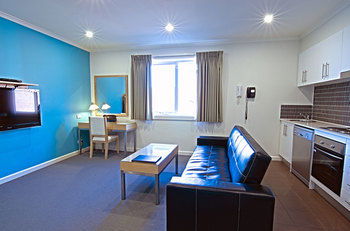 Buckingham International Serviced Apartments - Accommodation Yamba 10