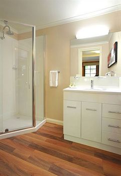 Holly Lodge - Accommodation Yamba 2