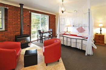 Holly Lodge - Accommodation Yamba 7