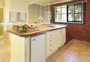 Holly Lodge - Accommodation Yamba 9