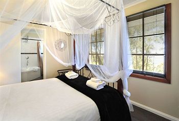 Holly Lodge - Accommodation Yamba 22