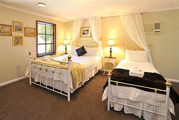 Holly Lodge - Accommodation Yamba 23