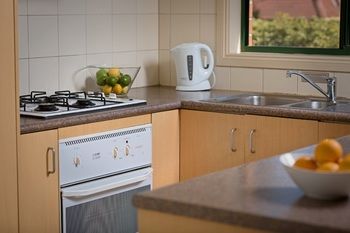 Apartments @ Mt Waverley - Accommodation Yamba 14