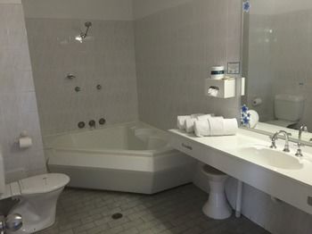 Ulladulla Harbour Motel - Accommodation Yamba 33