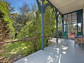 The Victoria & Albert Guesthouse - Accommodation Yamba 1