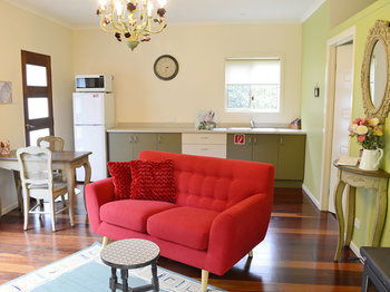 Apple Tree Cottage & Studio - Accommodation Yamba 13