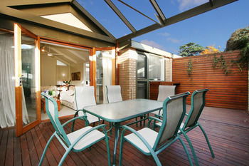 Wattle Holiday Rental - Accommodation Yamba 7
