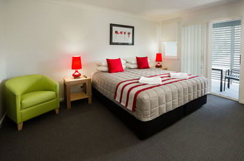 Wallsend Executive Apartments - Accommodation Yamba 13
