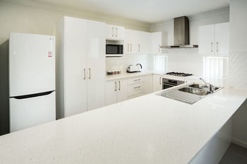Wallsend Executive Apartments - Accommodation Yamba 27