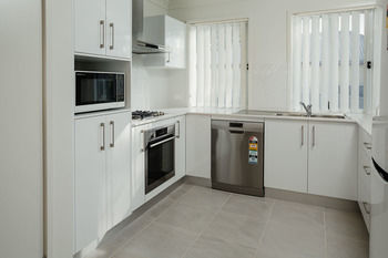 Wallsend Executive Apartments - Accommodation Yamba 29