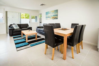 Wallsend Executive Apartments - Accommodation Yamba 32