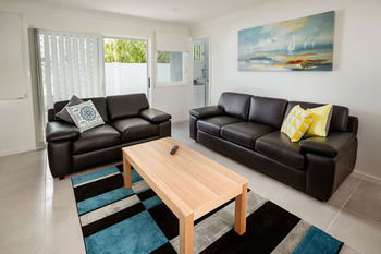Wallsend Executive Apartments - Accommodation Yamba 35