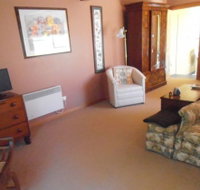 John and Eva Selles Studio Apartment - Accommodation Yamba