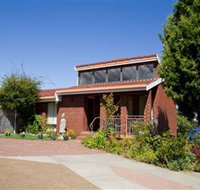 Waterside Accommodation - Derwent Retreat - Accommodation Yamba