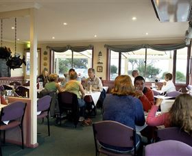 Amos House And Swansea Ocean Villas - Accommodation Yamba 2