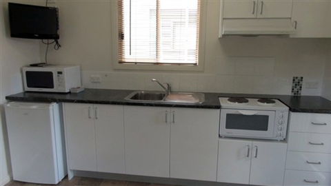 Myrtleford Holiday Park - Accommodation Yamba 7