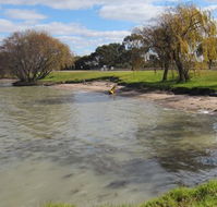 Kangaroo Lake Caravan Park - Accommodation Yamba