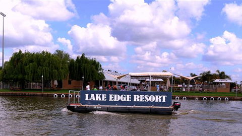 Lake Edge Resort - Accommodation Yamba 2