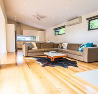 The BASE Luxury Villas - Accommodation Yamba
