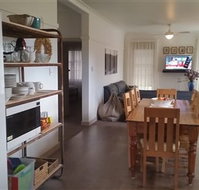 Lakeside Vista Holiday House - Accommodation Yamba