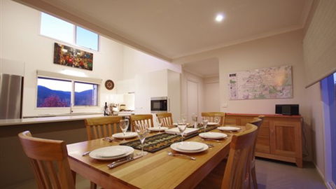 Cadence At Bright - Accommodation Yamba 2