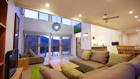 Cadence At Bright - Accommodation Yamba 1