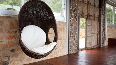 Feathertop Chateau - Accommodation Yamba 1