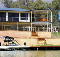 Cascades on the River - Accommodation Yamba