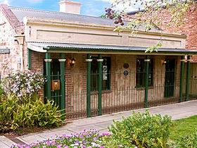 Chichester Gardens Cottage - Accommodation Yamba 0