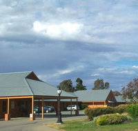 Bishop's Lodge Motor Inn - Accommodation Yamba