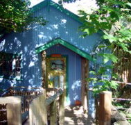 Blue Poles Cafe Gallery  BB - Accommodation Yamba