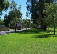 Cowra Holiday Park - Accommodation Yamba