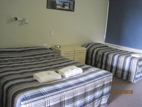 Gateway Hotel - Accommodation Yamba 2