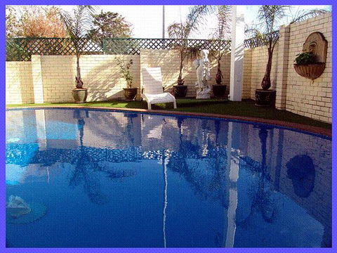 NOAH'S Mid City Motor Inn - Accommodation Yamba 0