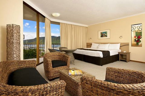 Pacific Hotel Cairns - Accommodation Yamba 0